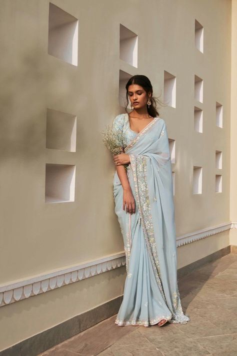 Palazzo Saree Style, Pastel Colour Saree For Farewell, Graduation Saree Outfit Ideas, Sarees For College Fest, Sarees For Convocation Ceremony, Saree For Girls Farewell College, Convocation Saree Graduation Indian, Farewell Dresses School Indian, Fancy Sarees Blouse Designs