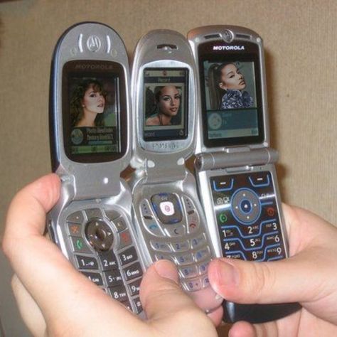 00s Phone, Aesthetic 00s, 00s Party, Ariana Grande Aesthetic, 2000 Aesthetic, Kids Cell Phone, 2000s Baby, 2000’s Aesthetic, Early 2000s Aesthetic