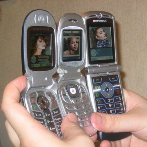 00s Phone, Aesthetic 00s, 00s Party, Ariana Grande Aesthetic, 2000 Aesthetic, 2000s Vibe, Kids Cell Phone, 2000’s Aesthetic, 2000s Baby