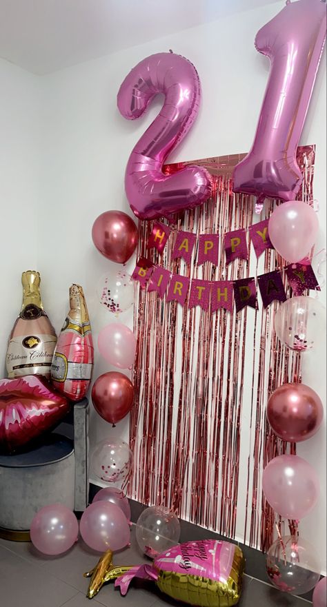 21 Birthday Party Ideas For Her, 21 Decorations Birthday, 21st Birthday Hotel Decorations, 21st Backdrop Ideas, 21st Birthday Pink Theme, 21st Birthday Decorations Backdrops, Pink 21st Birthday Decorations, 21st Birthday Decorations At Home, 21st Birthday Backdrop Ideas
