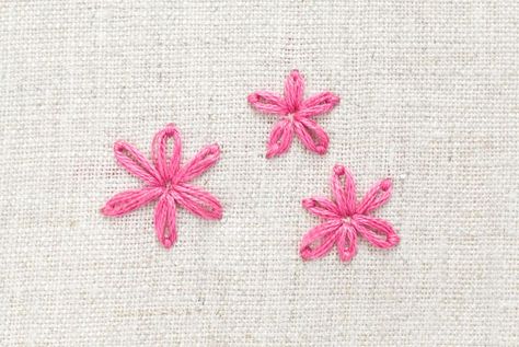 Lazy Daisy Example Couture, Bullion Stitch Embroidery, Different Knitting Stitches, Bullion Stitch, Basic Hand Embroidery Stitches, Embroidery Stitches Beginner, Wedding Cross Stitch Patterns, Lazy Daisy, Embroidery Stitch