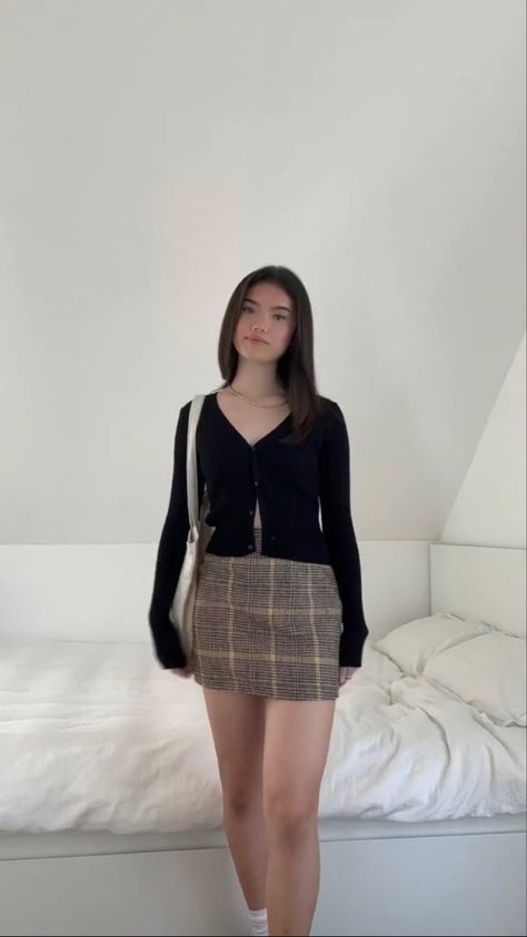 Hot Autumn Outfits, Usa Outfits, Different Outfit Aesthetics, University Outfit, Shein Outfits, Transition Outfits, Casual Day Outfits, Summer Hot, Usa Outfit