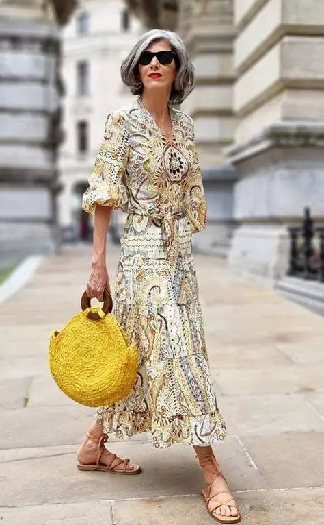2024 Chic Spring Wardrobe for Women Over 50: Casual to Elegant Luxury Outfits Women, Italian Fashion Women, Older Women Dresses, Wardrobe For Women Over 50, Middle Aged Women Fashion, Dresses For Women Over 50, Coast Outfit, Wardrobe For Women, Vestidos Boho