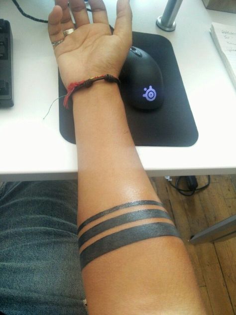 Black Cuff Tattoo, Black Arm Band Tattoo For Women, Black Armband Tattoo, Line Tattoo Arm, Black Band Tattoo, Arm Band Tattoo For Women, Black Line Tattoo, Black Armband, Around Arm Tattoo