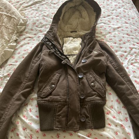 2000s rare bella swan style abercrombie and fitch... - Depop Bella Swan Jacket, Bella Swan Clothes, Abercrombie And Fitch 2000s, Brown Jacket With Fur, Bella Swan Style, 2000s Abercrombie, Bella Swan Outfit, Abercrombie And Fitch Outfits, Bella Swan Aesthetic