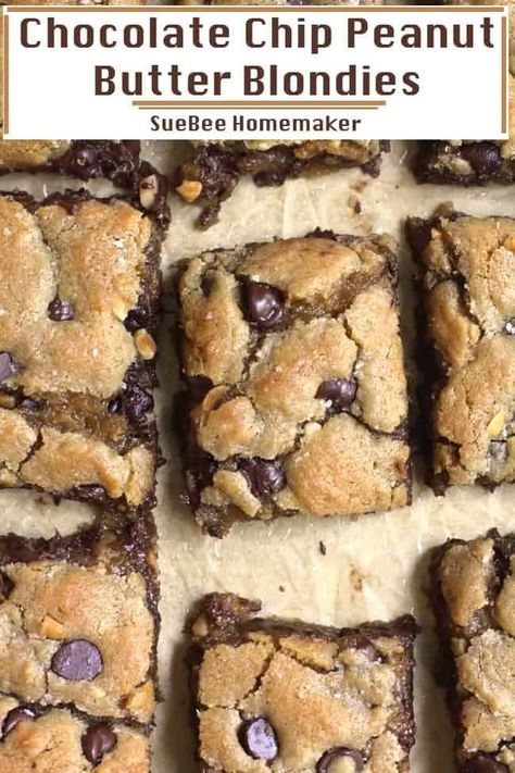 Chocolate Peanut Butter, Peanut Butter Blondies, Gooey Cookies, Chocolate Chip Bars, Peanut Butter Chocolate Chip Cookies, Peanut Butter Chocolate Chip, Cookie Bar Recipes, Dessert Bars, Cookie Bars