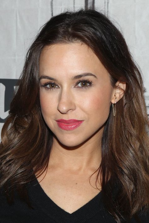 Lacey Chabert Reveals Her Mean Girls Beauty and Hair Secrets Anna Kendrick, Skin Products, Lacey Chabert Hair, Lacy Chabert, Gretchen Wieners, Lacey Chabert, Hair Secrets, Celebrity Beauty, Wiener