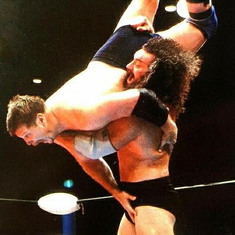 Brody body slams Stan Hansen in Japan Wrestling, Bruiser Brody, Body Slam, Japan News, King Kong, Pro Wrestling, Japan, Concert
