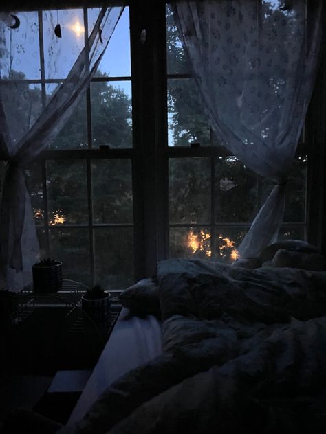 Moonlight Bedroom Aesthetic, Midnight Bedroom Aesthetic, Rainy Room Aesthetic Night, Rooms At Night Aesthetic, Home Before Dark Aesthetic, Aesthetic Bedroom At Night, Dimly Lit Room Aesthetic, Bedroom Ideas Aesthetic Dark, Dark Vintage Room Aesthetic