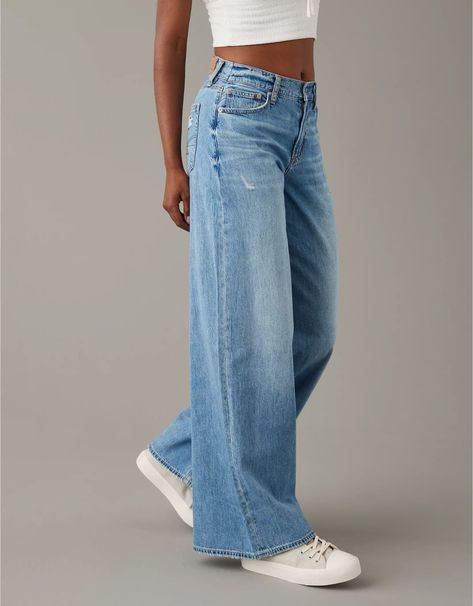 AE Dreamy Drape Super High-Waisted Baggy Ultra Wide-Leg Jean | American Eagle Outfitters (US & CA) College Outfits, Casual Preppy Outfits, Cute Preppy Outfits, Cute Outfits For School, Simple Trendy Outfits, Cute Everyday Outfits, Cute Simple Outfits, Really Cute Outfits, Preppy Outfits