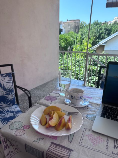 Summer remote working Summer Work Aesthetic, Afternoon Vibes Aesthetic, Summer Afternoon Aesthetic, Remote Work Aesthetic, Summer Fits Aesthetic, Coffee Summer, Fruit Coffee, Fruit Aesthetic, Work Aesthetic