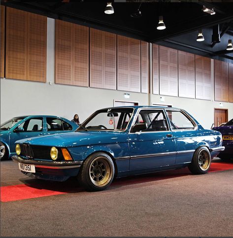 E21 Bmw, Bmw Museum, Bmw Convertible, Bmw E28, Bmw Vintage, Bmw E21, Bmw E38, Bmw Love, Bmw Classic