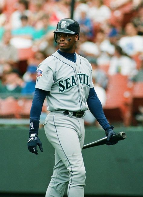 Ken Griffey Jr. - Seattle Mariners Iconic Baseball Photos, Ken Griffey Jr Wallpaper, Baseball Wallpapers, Baseball Drip, Seattle Mariners Baseball, Baseball Wallpaper, Mariners Baseball, Baseball Photography, Ken Griffey Jr