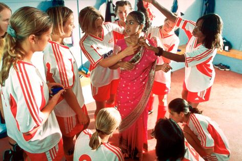 How <em>Bend It Like Beckham</em> bent the rules and became a girl power classic Jonathan Rhys Meyers, Parminder Nagra, Gay Best Friend, Gallows Humor, Winged People, Bend It Like Beckham, Ryan Giggs, Comfort Movies, My Generation