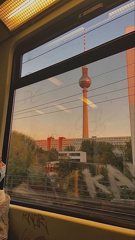 German Playlist, Aesthetic Spotify Playlist, Berlin Summer, Berlin Aesthetic, Aesthetic Spotify, Berlin Photos, Berlin Travel, Berlin City, European Cities