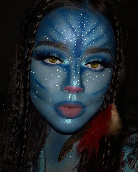 50 Halloween makeup ideas you will love | Art and Design Halloween Themed Makeup, Fantasy Makeup Ideas, Crazy Halloween Makeup, Makeup Fantasi, Avatar Halloween, Avatar Makeup, Face Remedies, Teknik Makeup, Makeup Clown