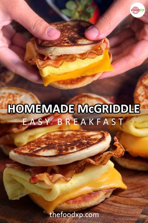 Mcdonalds Breakfast Recipe, Homemade Sausage Mcgriddle, Mini Mcgriddle Recipes, Mcgriddle Recipe Copycat Easy, Easy Mcgriddle Recipe, Make Ahead Mcgriddle, Diy Mcgriddle Pancake, Mcdonald's Mcgriddle Recipe, Breakfast Mcgriddle Homemade