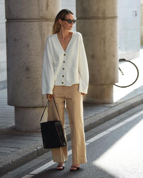 Anouk Yve (@anoukyve) • Instagram photos and videos Interview Outfits, Tumblr, Beige Cardigan Outfit, Cream Cardigan Outfit, Cardigan Street Style, Job Interview Outfits, The Round Up, Anouk Yve, Job Interview Outfit