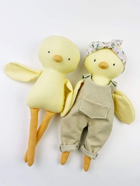 sewing toys patterns Animal Fabric Patterns, Frog Toy Sewing Pattern, Diy Animal Doll, Easy Bunny Sewing Pattern, Sewing Patterns Animals, Simple Things To Sew, Animal Doll Pattern, Kangaroo Plush, Dolls Handmade Diy