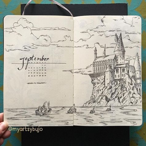 When you're wanting to add some magic to your bullet journal, there's no surer bet than diving into the Harry Potter universe for inspiration. Harry Potter was a staple for me growing up, and it continues to be a source of nostalgia, comfort, and imagination well into adulthood. I know I'm not alone there. It's no surprise that there are so many fantastical Harry Potter bullet journal themes out there! Here are some of my absolute favorites. #harrypotterbulletjournal #harrypotterbujo Harry Potter Bullet Journal, Notesbog Design, Bullet Journal September, Harry Potter Journal, Dog Wallpapers, Diy Buch, Lazy Halloween, Tapeta Harry Potter, 달력 디자인