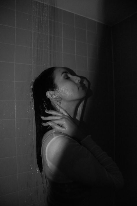 Bathroom Photography Art, Shower Poses Bathroom, Couple Showers Bathroom, Shower Bourdier Photoshoot, Bathroom Portrait, Shower Photoshoot Ideas, Shower Poses, Bathroom Photoshoot, Shower Shoot