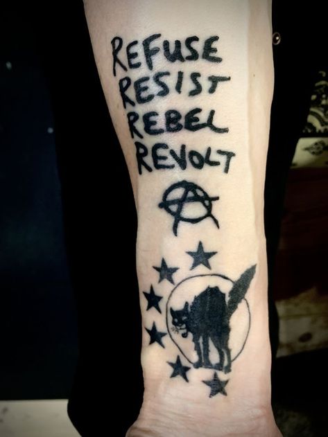 anarchist sabotage cat anarko tattoo refuse resist rebel revolt black star Eat The Rich Tattoo Ideas, Socialist Tattoo Ideas, Outsider Tattoo Ideas, Slc Punk Tattoo, Punk Style Tattoo, Punk Tattoo Ideas Grunge, Leftist Tattoo Ideas, Anti Government Art, Socialism Tattoo