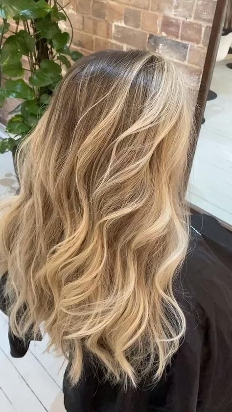 Balliage Hair, Balage Hair, Balyage Long Hair, Blonde Hair Transformations, Warm Blonde Hair, Summer Blonde Hair, Dyed Blonde Hair, Light Blonde Hair, Balayage Blonde