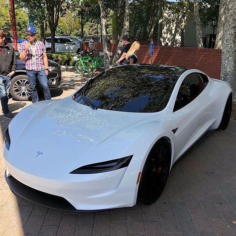 Image in Cars 🚘 collection by Zoé on We Heart It New Tesla Roadster, Tesla Roadster, Lux Cars, Tesla Car, Best Luxury Cars, Expensive Cars, Cute Cars, Sports Cars Luxury