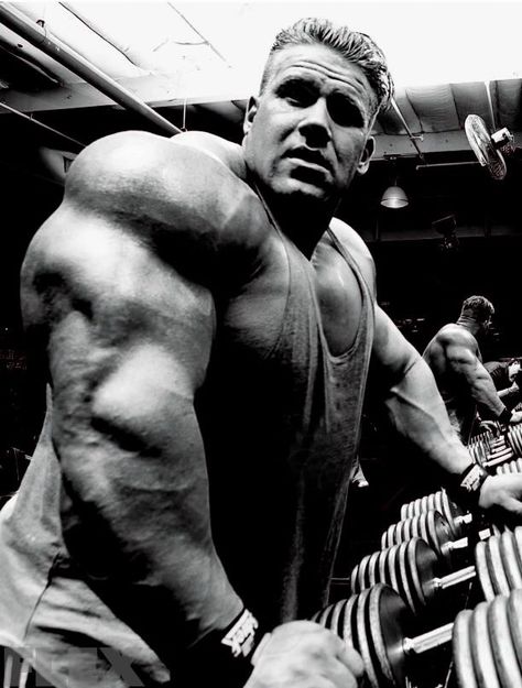 Jay Cutler - He has my utmost respect! Jay Cutler Bodybuilder, Fitness Shoot Ideas, Aesthetics Bodybuilding, Jay Cutler, Pumping Iron, Tri Tip, Bodybuilders Men, Body Building Men, Biceps And Triceps