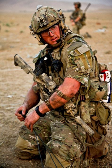 U.S. Army SF/ODA  FREE INFO. MAKE MONEY ONLINE NOW!  http://bigideamastermind.com/newmarketingidea?id=moemoney24 Spec Ops, Delta Force, Military Special Forces, Special Force, Special Ops, United States Military, Us Soldiers, Military Heroes, Military Gear