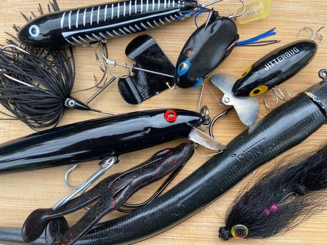 Best Bass Lures, Crappie Fishing Tips, Custom Fishing Lure, Homemade Fishing Lures, Diy Fishing Lures, Fish Bait, Bass Lures, Bass Fishing Lures, Fishing Stuff