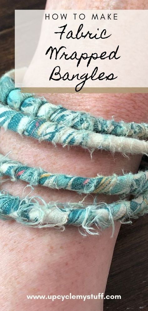 Couture, Amigurumi Patterns, Tela, Patchwork, Upcycling, Fabric Bracelets Diy, Fabric Upcycle, Wrapped Bracelets, Scrap Fabric Crafts