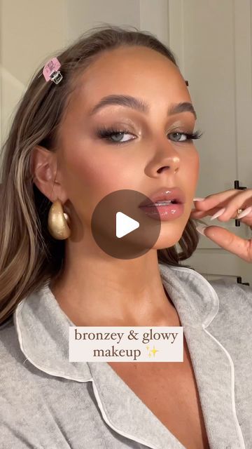 Adison Justis on Instagram: "bronzey, glowy & smokey makeup for a night out ✨🖤💋 #grwm#makeup#smokeyeye#glowymakeup" Glowy Smokey Makeup, Toasty Makeup, Soft Matte Makeup Look, Blue Green Eyes Makeup, Glowy Eye Makeup, Bronzed Glowy Makeup, Bronzy Glowy Makeup, Adison Justis, Glowy Skin Makeup