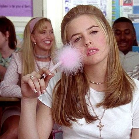 Back to School Spirit Animal Quiz - Clueless - Lead Spirit Animal Quiz, Clueless Aesthetic, Stile Blair Waldorf, Clueless 1995, Animal Quiz, Clueless Fashion, Cher Horowitz, Alicia Silverstone, Clueless Outfits