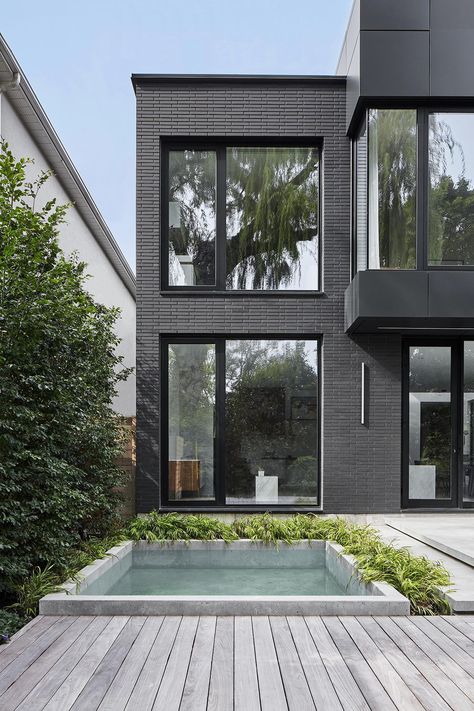 Modern City Home Exterior, Black And Stone House Exterior Modern, Black Elevation House, Black Stone House, Black Brick House, Dark House Aesthetic, Dark House Exterior, Dark Modern House, Black Modern House