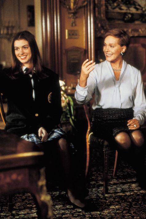 Iconic Movies Wallpaper, Princess Diaries Julie Andrews, Princess Diaries Wallpaper Iphone, Princess Diaries Aesthetic Wallpaper, Mckenzie Aesthetic, Princess Diaries Wallpaper, Movies Moodboard, The Princess Diaries Book, Princess Diaries Aesthetic