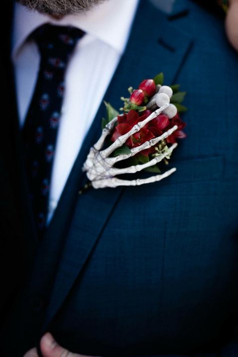 Succulents in Skelton hand, Halloween wedding Halloween Tuxedo Wedding, Halloween Wedding Inspiration, Gothic Halloween Wedding Decorations, Dark Spooky Wedding, Spooky Theme Wedding, Wedding Dark Aesthetic Ceremony Decor, Halloween Wedding Accessories, Halloween Decorations Wedding Ceremony, Skull Wedding Ideas