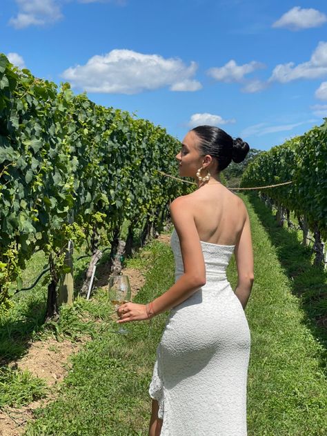 #fashion #ootd #style Wine Estate Outfit Summer, Winery Festival Outfit, Wine Vineyard Photoshoot, Cute Winery Outfit Spring, Winery Picture Ideas Instagram, Wine Testing Outfits Ideas, Winery Aesthetic Photos, Wine Tasting Picture Ideas, Temecula Winery Outfit