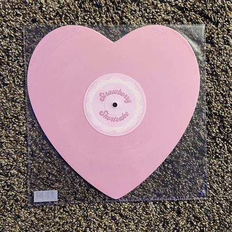 Melanie Martinez Heart Vinyl Melanie Martinez Vinyl Png, Melanie Martinez Record, Vinyl Melanie Martinez, K 12 Vinyl, Pretty Vinyls, Melanie Martinez Cd, Melanie Martinez Vinyl, Melanie Martinez Stickers, Melanie Merch