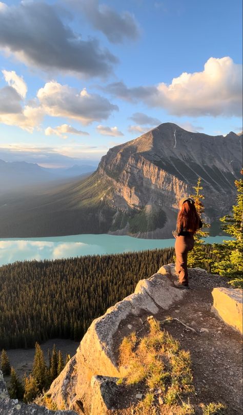 sunrise hiking the Little Beehive in Lake Louise, Alberta in Banff National Park #hiking #granola #granolagirl #granolaaesthetic #solohiking #sunrise #sunrisehike #sunrisephotography #banff #banffnationalpark #alberta #travelalberta #instagram #outdoorsy Nature, Sunrise Hike Aesthetic, Mountain Vacation Aesthetic, Lake Louise Canada Summer, Canada Travel Aesthetic, Alberta Aesthetic, Banff Aesthetic, Louise Aesthetic, Banff In Summer