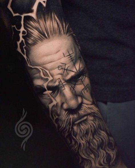 Tattoo Odin, Nordic Gods, Thor Tattoo, Odin Tattoo, Black And Grey Realism, Rabe Tattoo, Viking Warrior Tattoos, Norse Mythology Tattoo, Valkyrie Tattoo