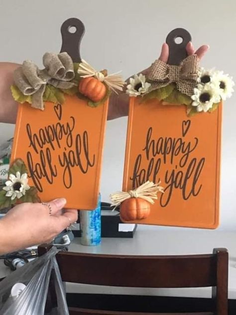 35+ DIY Dollar Store Fall Crafts that You Have to Try | HubPages Upcycling, Welcome Sign Dollar Tree Diy, Diy Scarecrow Shelf Sitter, Thanksgiving Crafts To Sell, Dollar Store Fall Decorations, Fall Decor Diy Crafts, Fall Decor Dollar Tree, Decoration Shabby, Dollar Tree Fall