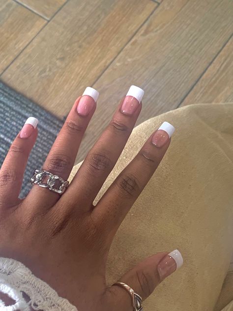 white french tips Girly Acrylic Nails French Tip, Classic French Tip Acrylic Nails Square, Chunky White French Tip Nails, Short Classic French Tip Nails, 90s Nails French Tips, French Tip 90s Nails, Y2k White French Tip Nails, French Nails 2000s Style, French Tip Acrylic Nails Y2k