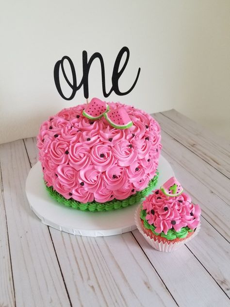 Watermelon Cake 1st Birthday, Watermelon Theme Birthday Cake, Fruity 1st Birthday Party Theme, Watermelon Cake First Birthday, Watermelon Themed First Birthday Cake, Watermelon Birthday Cake Smash, Watermelon 1st Birthday Cake, One In A Melon First Birthday Cake Smash, Watermelon Baby Shower Cake