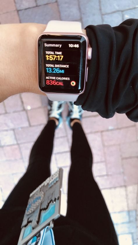 half marathon pace Olympic Triathlon Training Plan, Marathon Pictures, Half Marathon Training Schedule, Triathlon Training Plan, Olympic Triathlon, Marathon Inspiration, Apple Watch Fitness, Running Half Marathons, Beginner Running