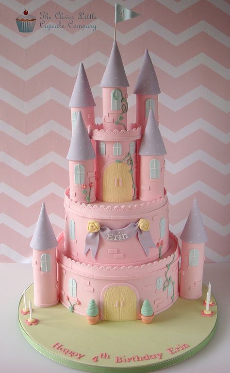 Pink Princess Castle Cake - ashley wants this for her birthday - I'm flattered she thinks I could but err help lol Ideas Party, Castle Cakes, Princess Castle Cake, Castle Cake, Cakes Ideas, Beautiful Desserts, Princess Castle, Pink Princess, Toy Chest