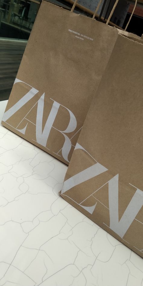 Zara Bags Shopping, Zara Shopping Bags, Zara Shopping Bag, Zara Snap, Zara Paper Bag, 2024 Board, Bf Picture, Zara Bag, Beach Scenery