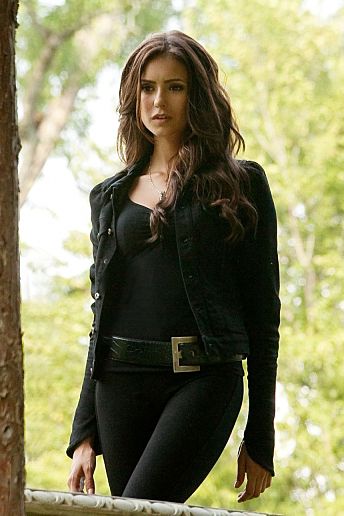 Everyone loves a good villain. Dress up as Katherine Pierce for Halloween Vampire Diaries Costume, Katherine Pierce Outfits, Steven Mcqueen, Nina Dobrev Style, Kathrine Pierce, Vampire Diaries Fashion, Vampire Diaries Outfits, Dolce Gabbana Belt, Katerina Petrova