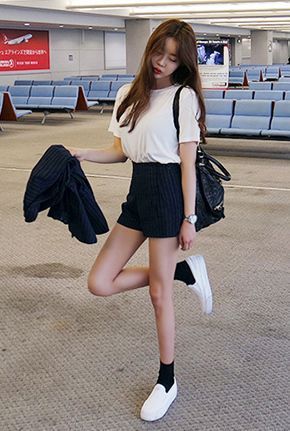 What To Wear To School, Korean Fashion Shorts, Summer School Outfits, Korean Fashion Summer, 여름 스타일, Native Style, Korean Girl Fashion, Outfit Trends, Korean Fashion Trends