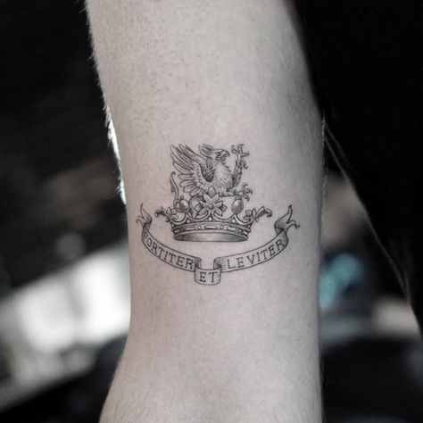 Family crest tattoo on the right bicep. Family Tree Tattoos, Coat Of Arms Tattoo, Arms Tattoos, Family Crest Tattoo, Small Music Tattoos, Arms Tattoo, Koala Tattoo, Crest Tattoo, Tree Tattoo Men